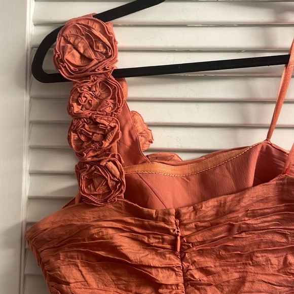 BCBG MAX AZRIA Evangeline Dress in Coral Reef-Size 6.Excellent Condition. - Picture 6 of 10